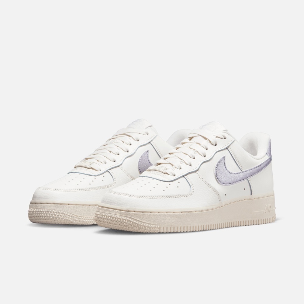 Nike Women's Air Force 1 Low in Oxygen Purple